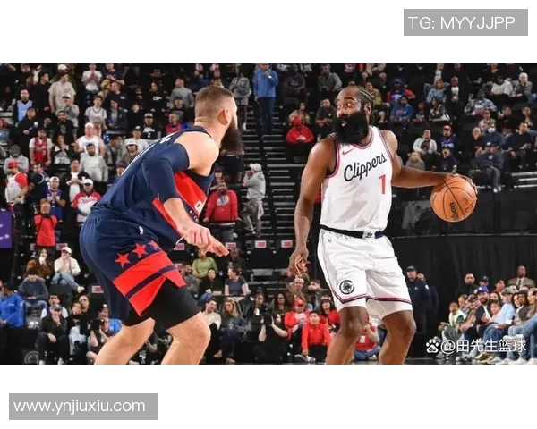 哈登三双表现深度分析及其对球队胜利的影响探讨